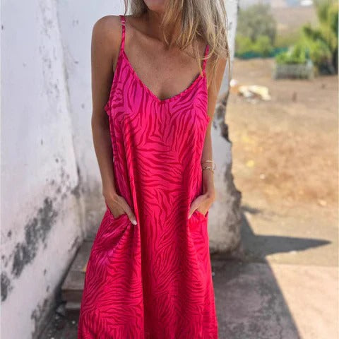 Damen Maxikleid – Lockere Passform – Atmungsaktiver Baumwollmix – Dünne Träger – Seitentaschen – Animal-Print
