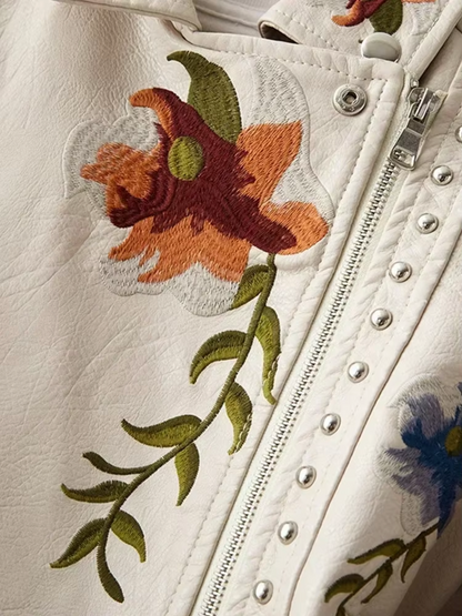 Damen Lederjacke – Taillierter Schnitt – Florale Stickerei – Bikerstil mit Nieten