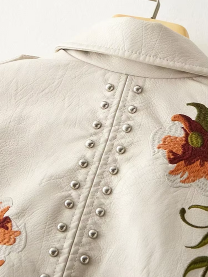 Damen Lederjacke – Taillierter Schnitt – Florale Stickerei – Bikerstil mit Nieten
