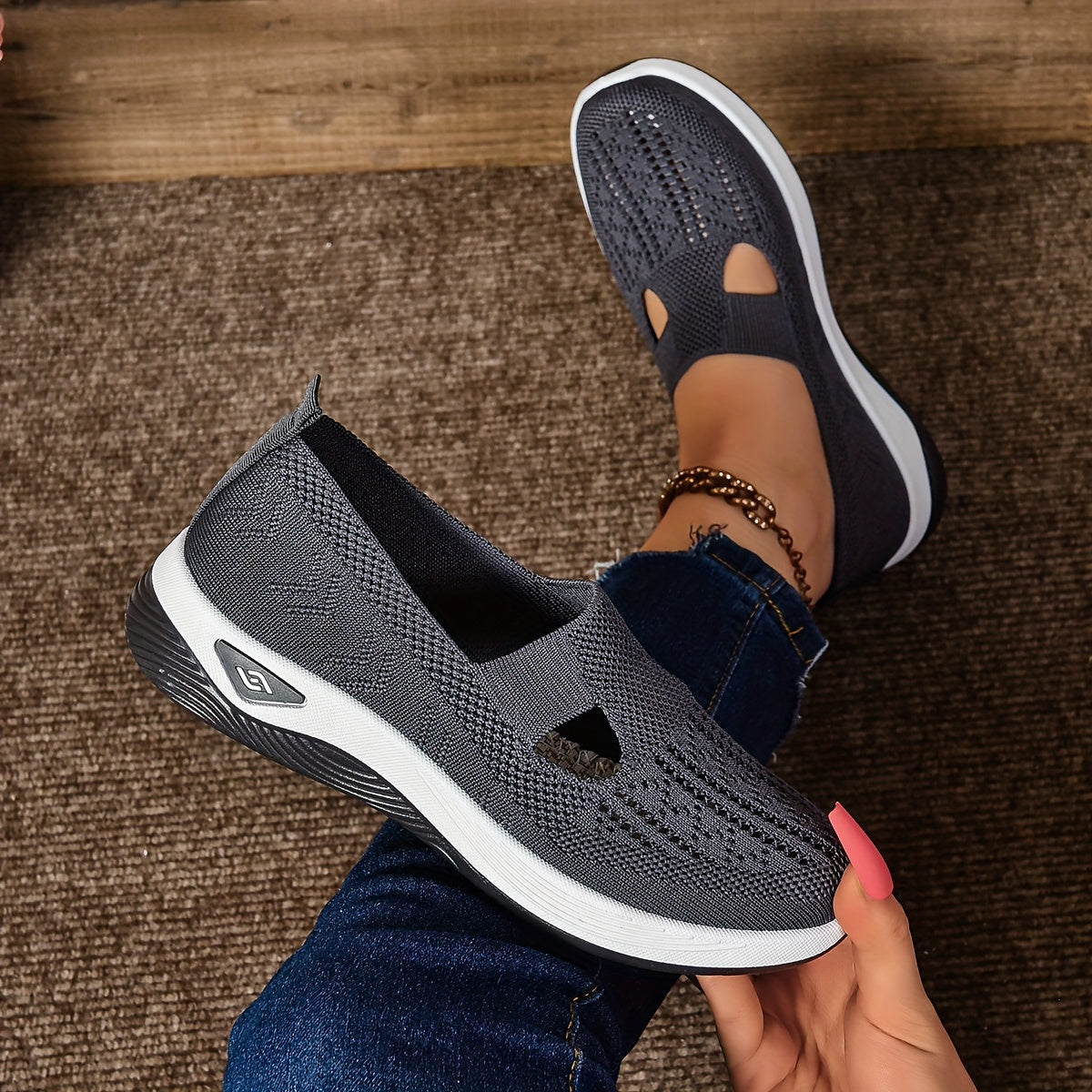 Damen Slip-On Sneaker – Atmungsaktives Strick – Gepolsterte Sohle – Schmaler Schnitt